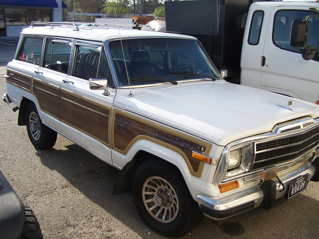 1989 Jeep Grand Wagoneer's photo